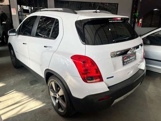 CHEVROLET-TRACKER-2013
