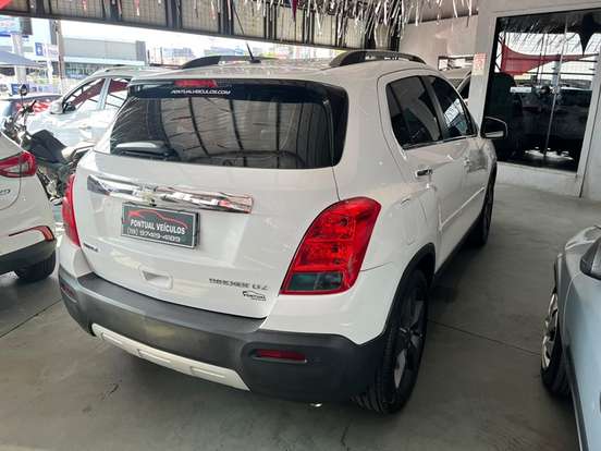 CHEVROLET-TRACKER-2013
