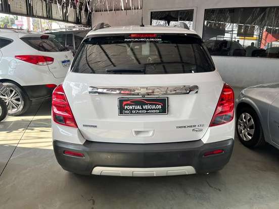 CHEVROLET-TRACKER-2013