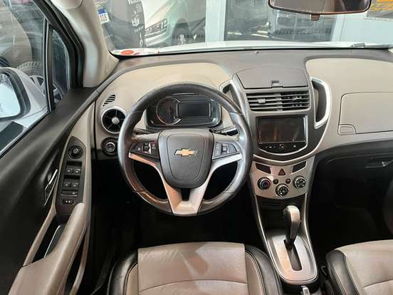 CHEVROLET-TRACKER-2013