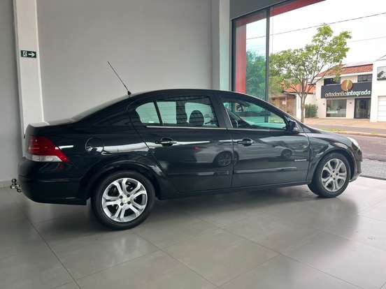 CHEVROLET-VECTRA-2.0 MPFI ELEGANCE 8V 140CV FLEX 4P AUTOMÁTICO CHEVROLET-VECTRA-2011