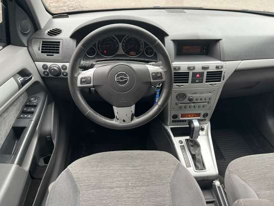 CHEVROLET-VECTRA-2.0 MPFI ELEGANCE 8V 140CV FLEX 4P AUTOMÁTICO CHEVROLET-VECTRA-2011