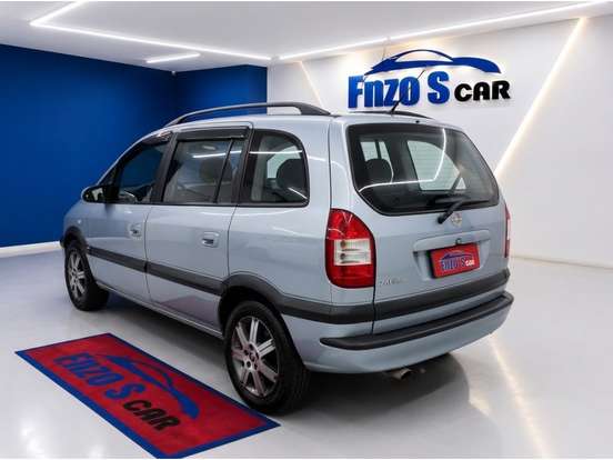 CHEVROLET-ZAFIRA-2012