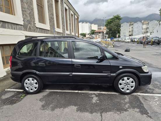 CHEVROLET-ZAFIRA-2.0 MPFI EXPRESSION 8V FLEX 4P AUTOMÁTICO CHEVROLET-ZAFIRA-2010