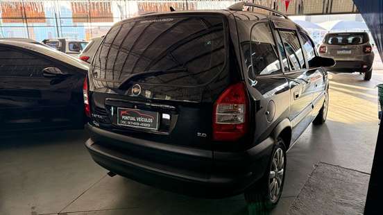 CHEVROLET-ZAFIRA-2010