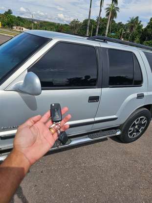 CHEVROLET-BLAZER-2004
