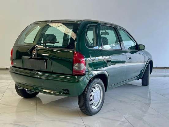 CHEVROLET-CORSA-1.0 MPFI MILENIUM 8V GASOLINA 4P MANUAL CHEVROLET-CORSA-2002