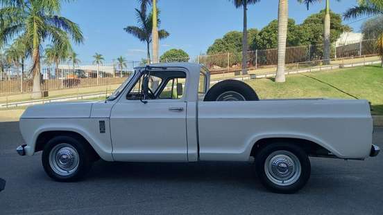 CHEVROLET-D10-1981