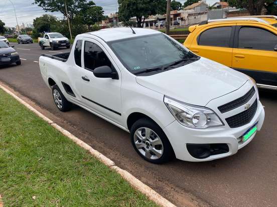 CHEVROLET-MONTANA-2013