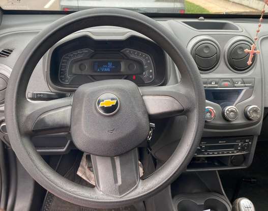 CHEVROLET-MONTANA-2013