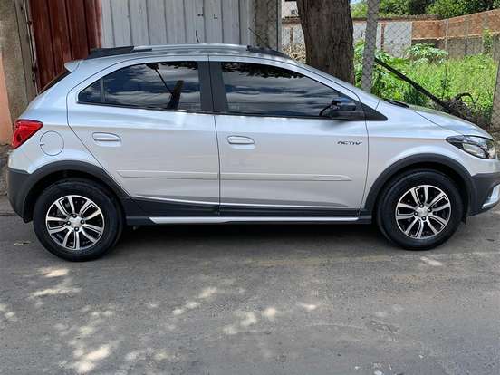 CHEVROLET-ONIX-1.4 MPFI ACTIV 8V FLEX 4P AUTOMÁTICO CHEVROLET-ONIX-2016