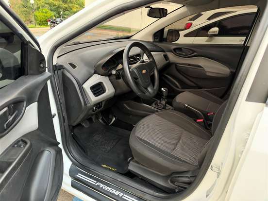 CHEVROLET-PRISMA-2019