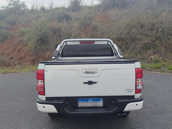 CHEVROLET-S10-2.4 LT 4X2 CD 8V FLEX 4P MANUAL CHEVROLET-S10-2012