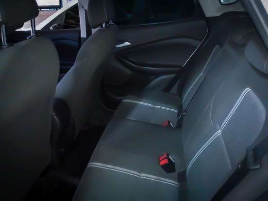 CHEVROLET-TRACKER-2020