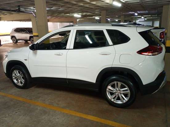 CHEVROLET-TRACKER-2020