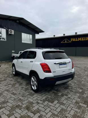 CHEVROLET-TRACKER-2015