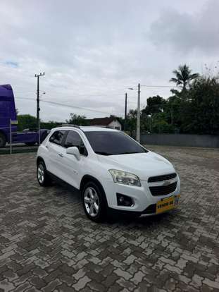 CHEVROLET-TRACKER-2015