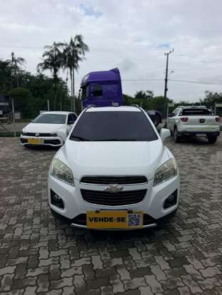 CHEVROLET-TRACKER-2015