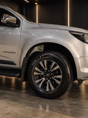 CHEVROLET-TRAILBLAZER-2018