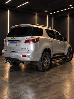 CHEVROLET-TRAILBLAZER-2018