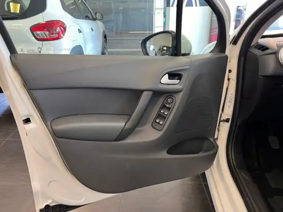 CITROËN-C3-1.2 PURE TECH FLEX ATTRACTION MANUAL CITROËN-C3-2018