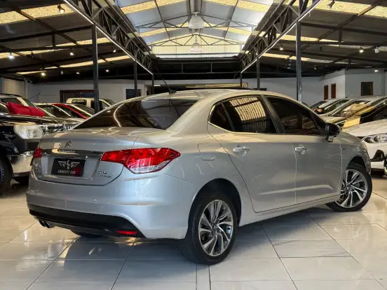 CITROËN-C4 LOUNGE-1.6 THP FLEX EXCLUSIVE BVA CITROËN-C4 LOUNGE-2018