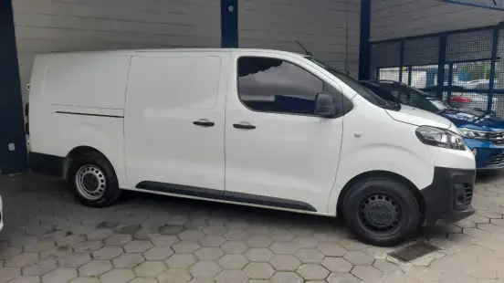 CITROËN-JUMPY-2021