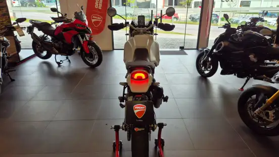 DUCATI-DESERT X-2025