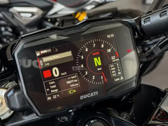 DUCATI-DIAVEL V4 DUCATI-DIAVEL V4-2024