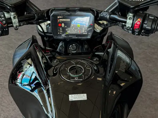 DUCATI-DIAVEL V4-2024