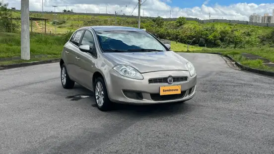 FIAT-BRAVO-1.8 ESSENCE 16V FLEX 4P MANUAL FIAT-BRAVO-2012