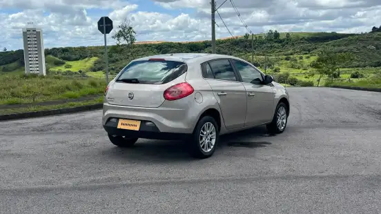 FIAT-BRAVO-2012