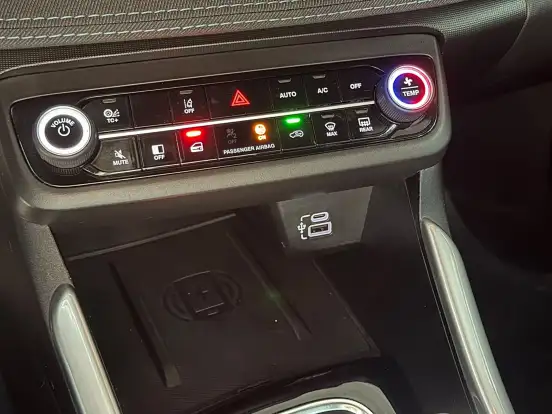 FIAT-FASTBACK-1.0 TURBO 200 HYBRID AUDACE CVT FIAT-FASTBACK-2025