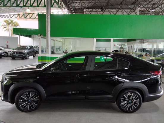 FIAT-FASTBACK-2025