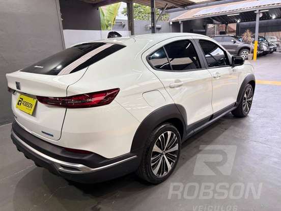 FIAT-FASTBACK-2025