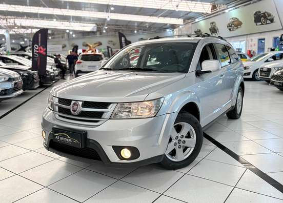 FIAT-FREEMONT-2012