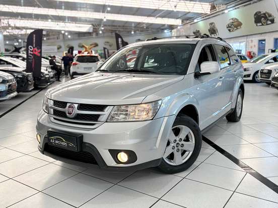 FIAT-FREEMONT-2.4 PRECISION 16V GASOLINA 4P AUTOMÁTICO FIAT-FREEMONT-2012