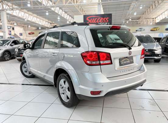 FIAT-FREEMONT-2012