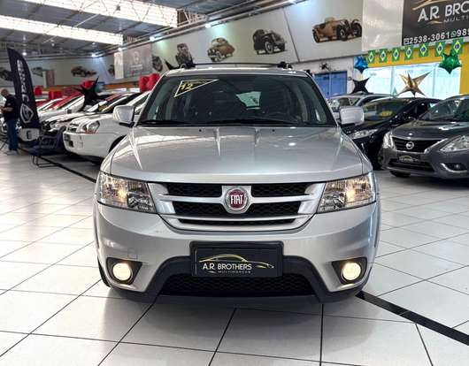 FIAT-FREEMONT-2012