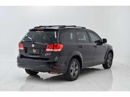 FIAT-FREEMONT-2012