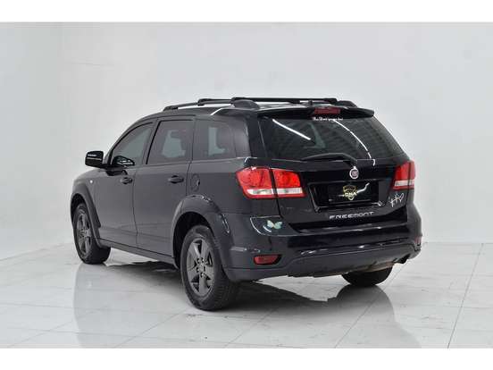 FIAT-FREEMONT-2.4 PRECISION 16V GASOLINA 4P AUTOMÁTICO FIAT-FREEMONT-2012