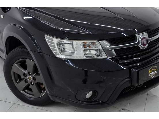 FIAT-FREEMONT-2012