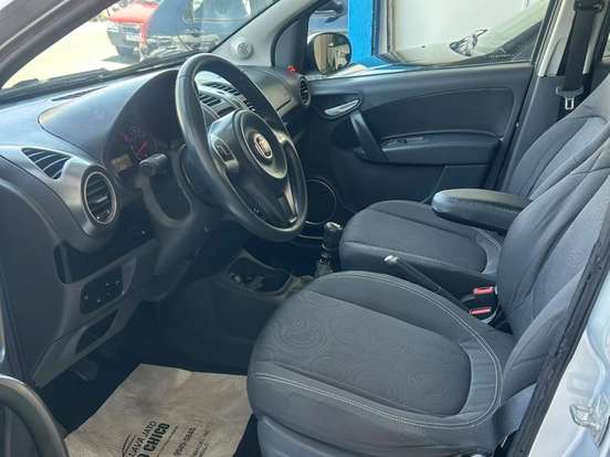 FIAT-GRAND SIENA-1.4 MPI ATTRACTIVE 8V FLEX 4P MANUAL FIAT-GRAND SIENA-2018