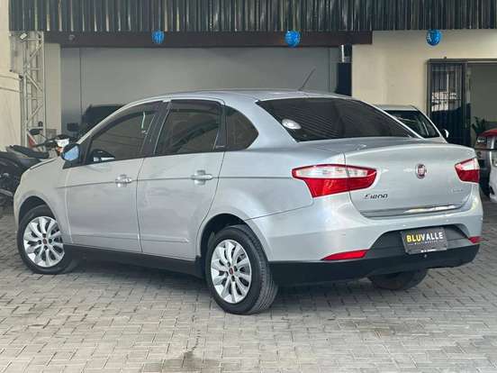 FIAT-GRAND SIENA-2015