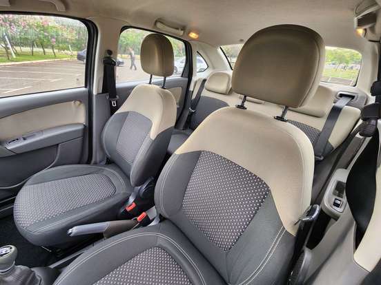 FIAT-GRAND SIENA-2016