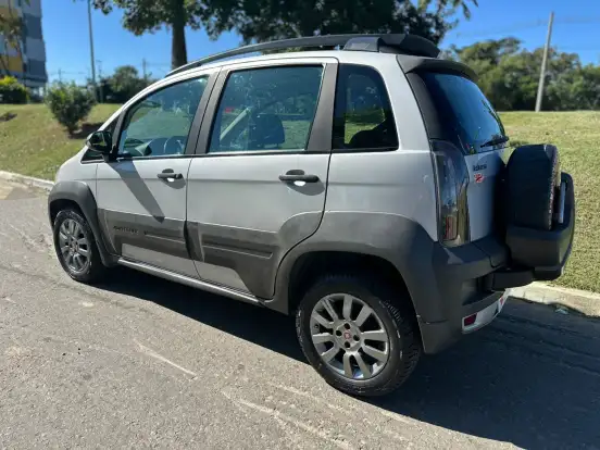 FIAT-IDEA-1.8 MPI ADVENTURE 16V FLEX 4P AUTOMATIZADO FIAT-IDEA-2016