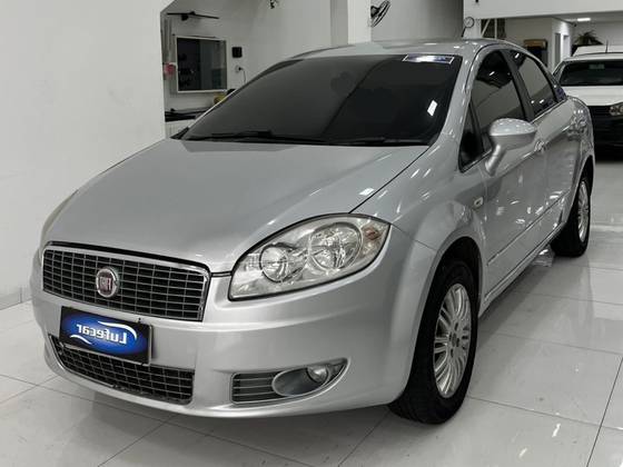 FIAT LINEA 1.8 ESSENCE 16V FLEX 4P MANUAL