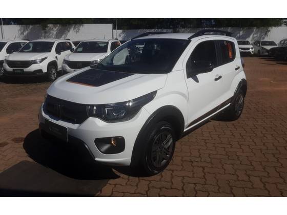 FIAT MOBI 1.0 FIREFLY FLEX TREKKING MANUAL