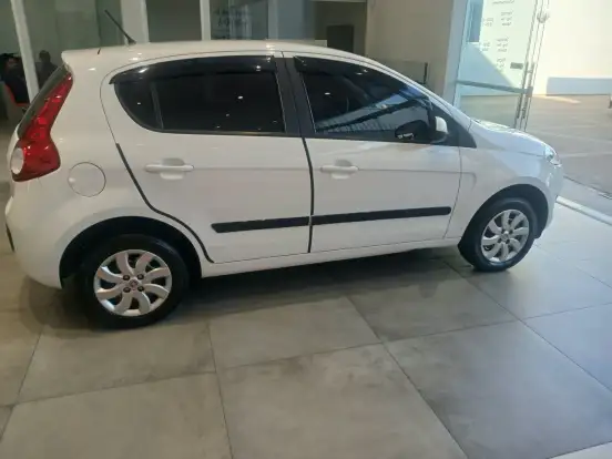 FIAT-PALIO-2015