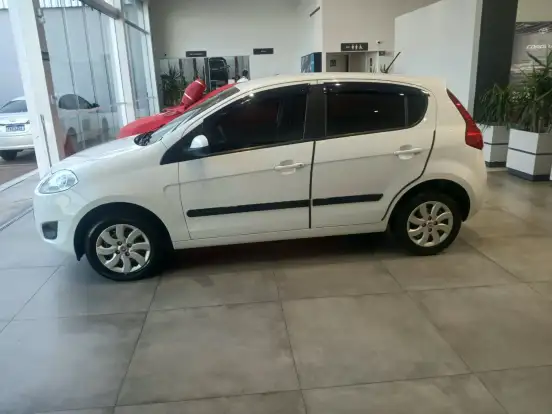 FIAT-PALIO-2015